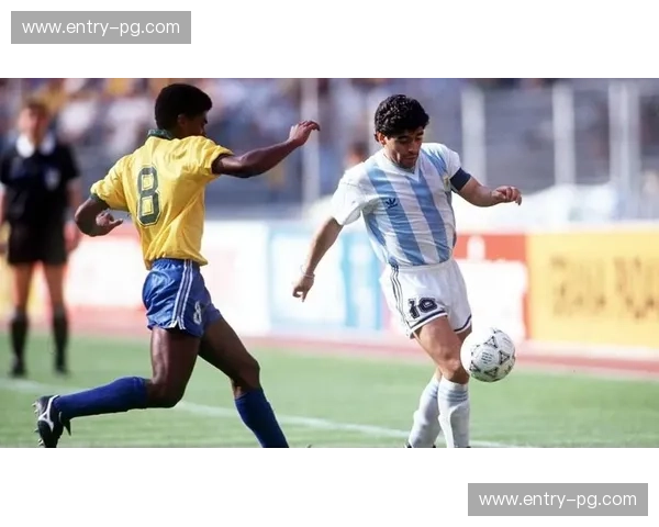 潘帕斯雄鹰与桑巴军团的宿命对决：足球世界的永恒篇章